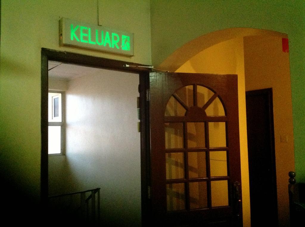 Hotel Morning Glory Kudat Exterior foto